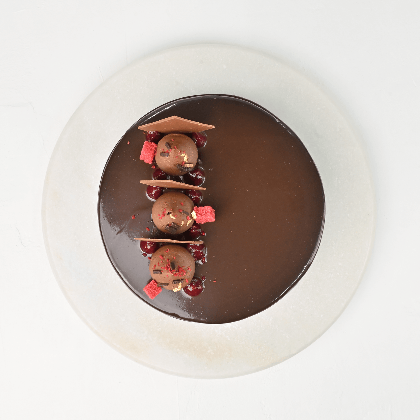 Dark Chocolate & Berries Cake - Chocolate Berries Cake