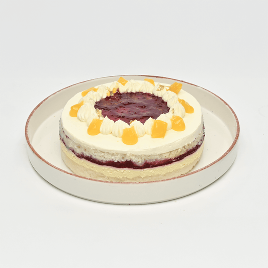 Mango & Berry Mini Cake