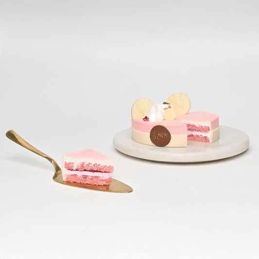 Raspberry, Litchi & Rose Cake