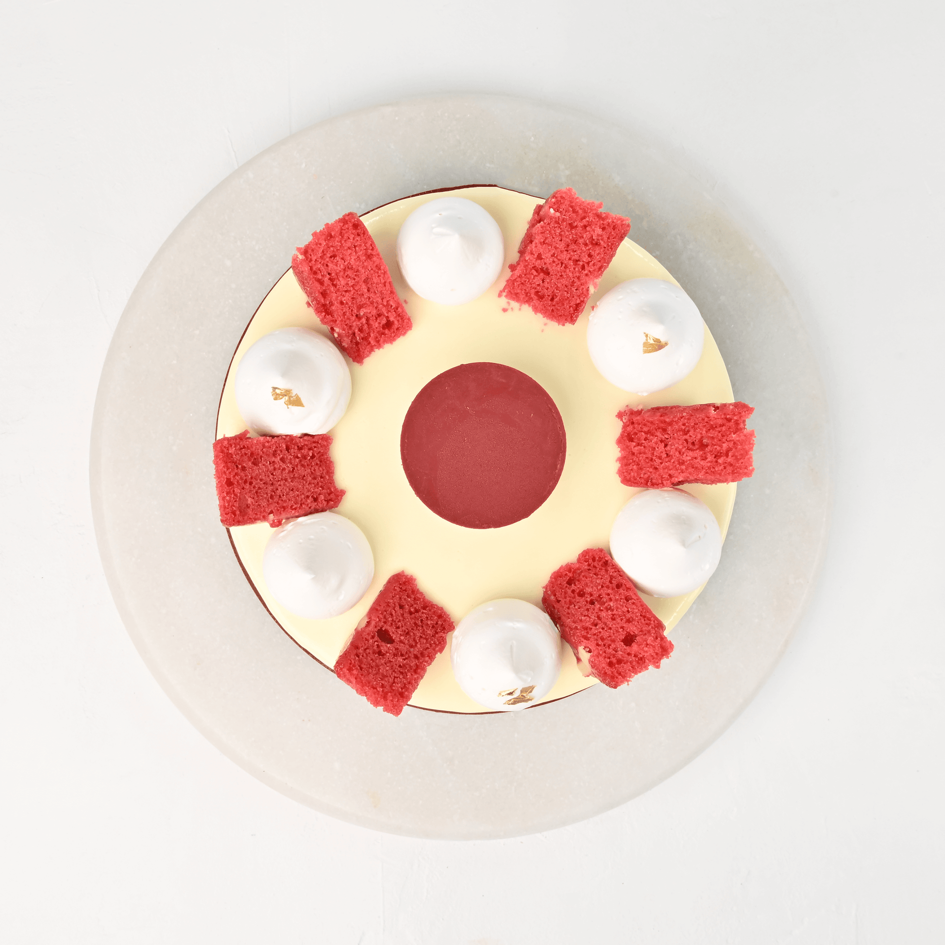 Red velvet & Berries Cake