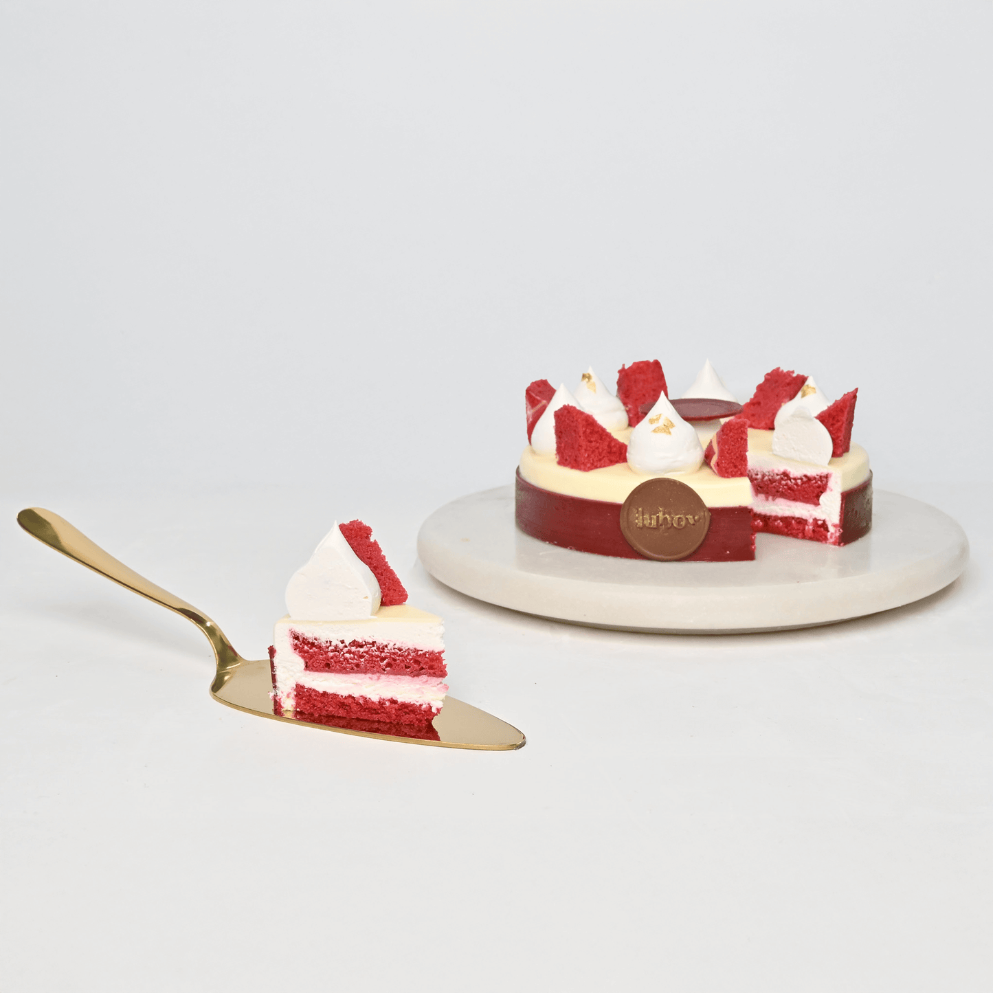 Red velvet & Berries Cake