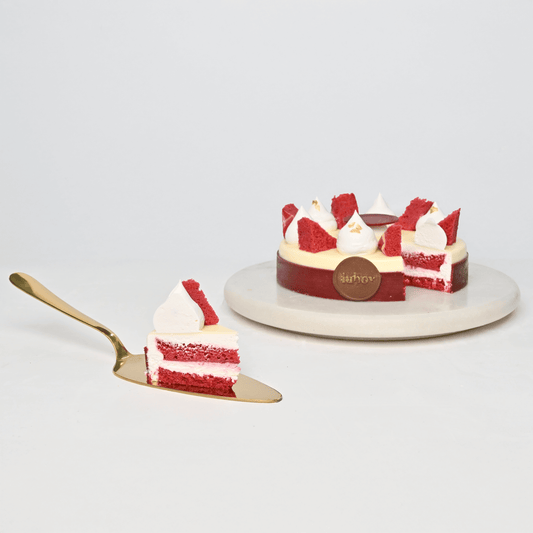 Red velvet & Berries Cake