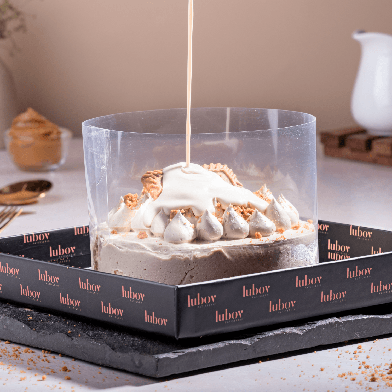 Lotus Biscoff Pull Me Up Cake with Rich Pour